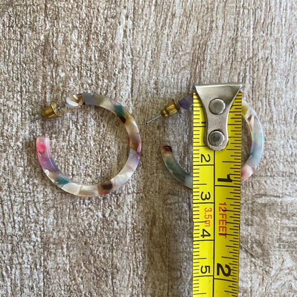 Silver Girl 1" Hoop Earrings - Picture 3 of 3